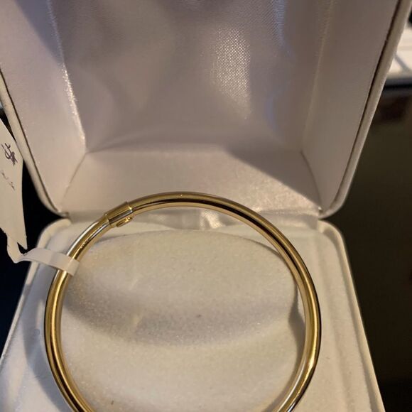 Madi K 14K Yellow Gold Baby Slip-On Bangle Bracelet – 5” circumference - Picture 6 of 12